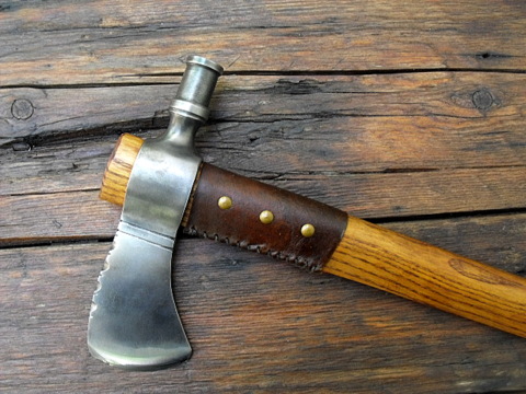 custom-tomahawk