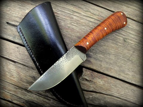 vintage style trail knife