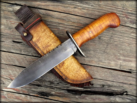 vintage style bowie knife