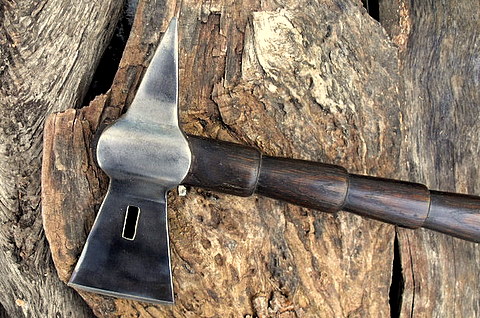custom tomahawk