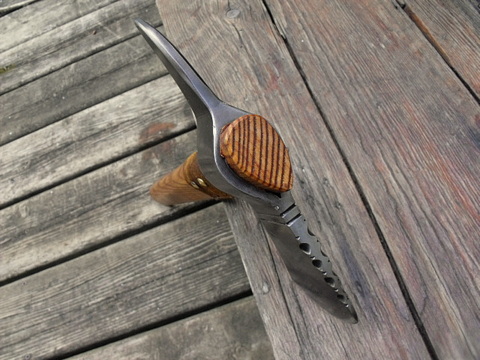 spike war tomahawk
